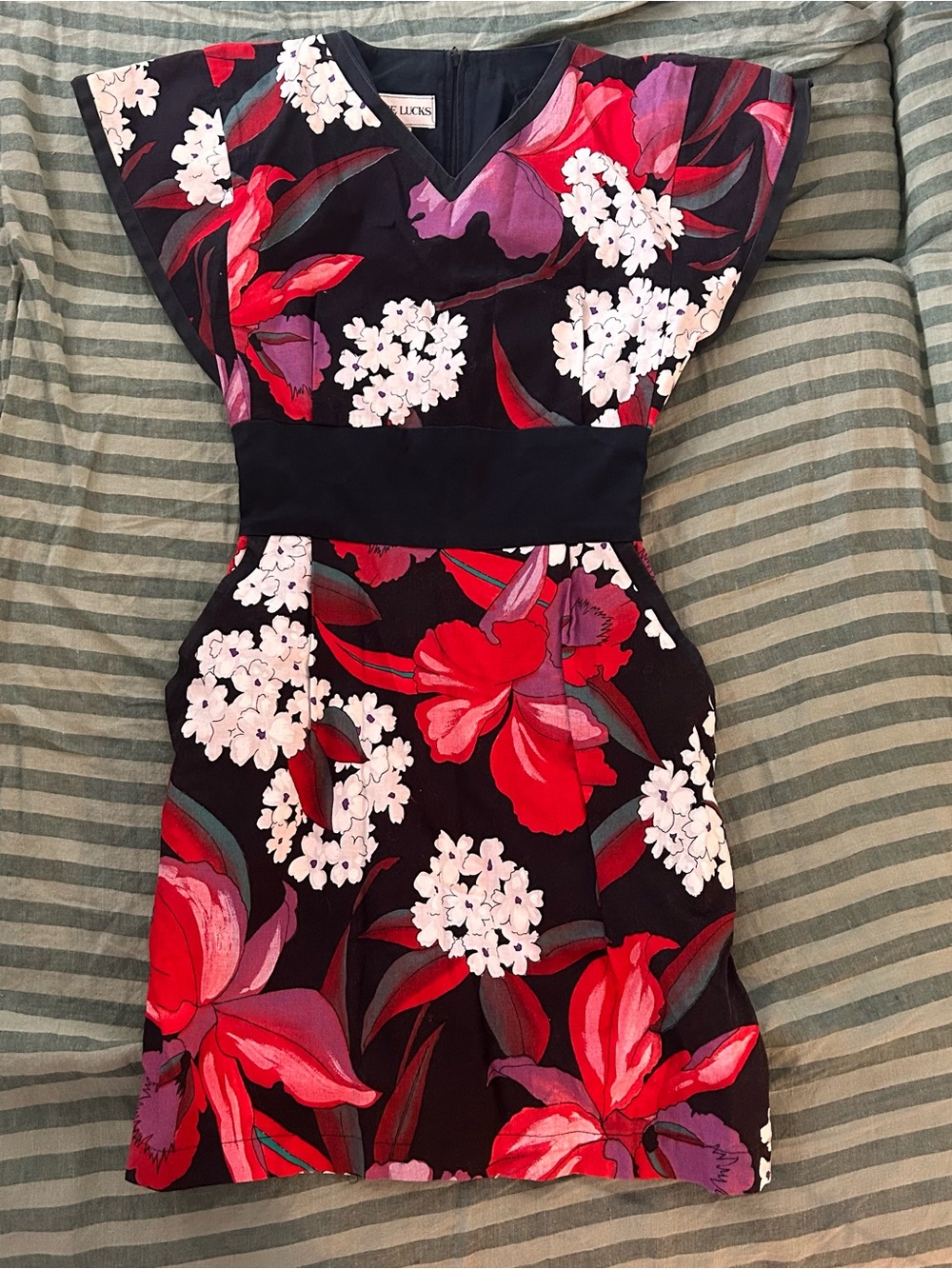 Vintage Rare Leslie Lucks Floral Dress in Black with Red & White Bloom